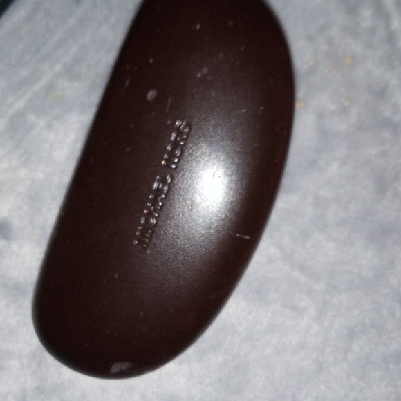 Micheal Kors - Picture 3 of 4